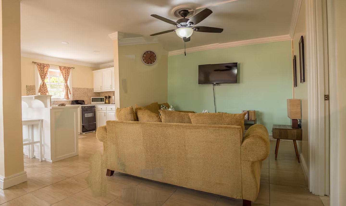 Apartment photo 5